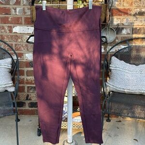 SPANX NWOT Wine/Burgundy colored leggings size LP